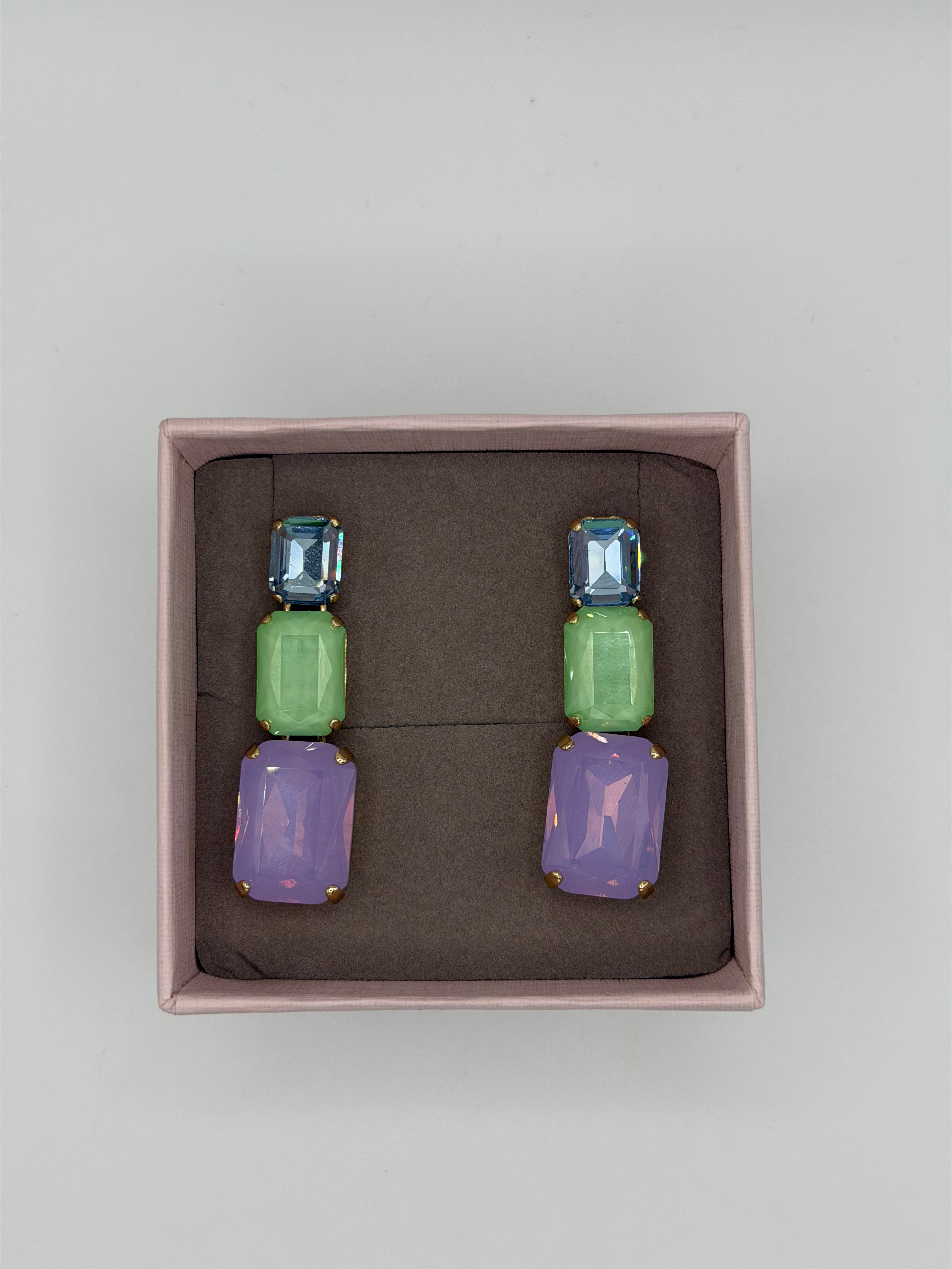 Orecchino Pendente Tre Castoni