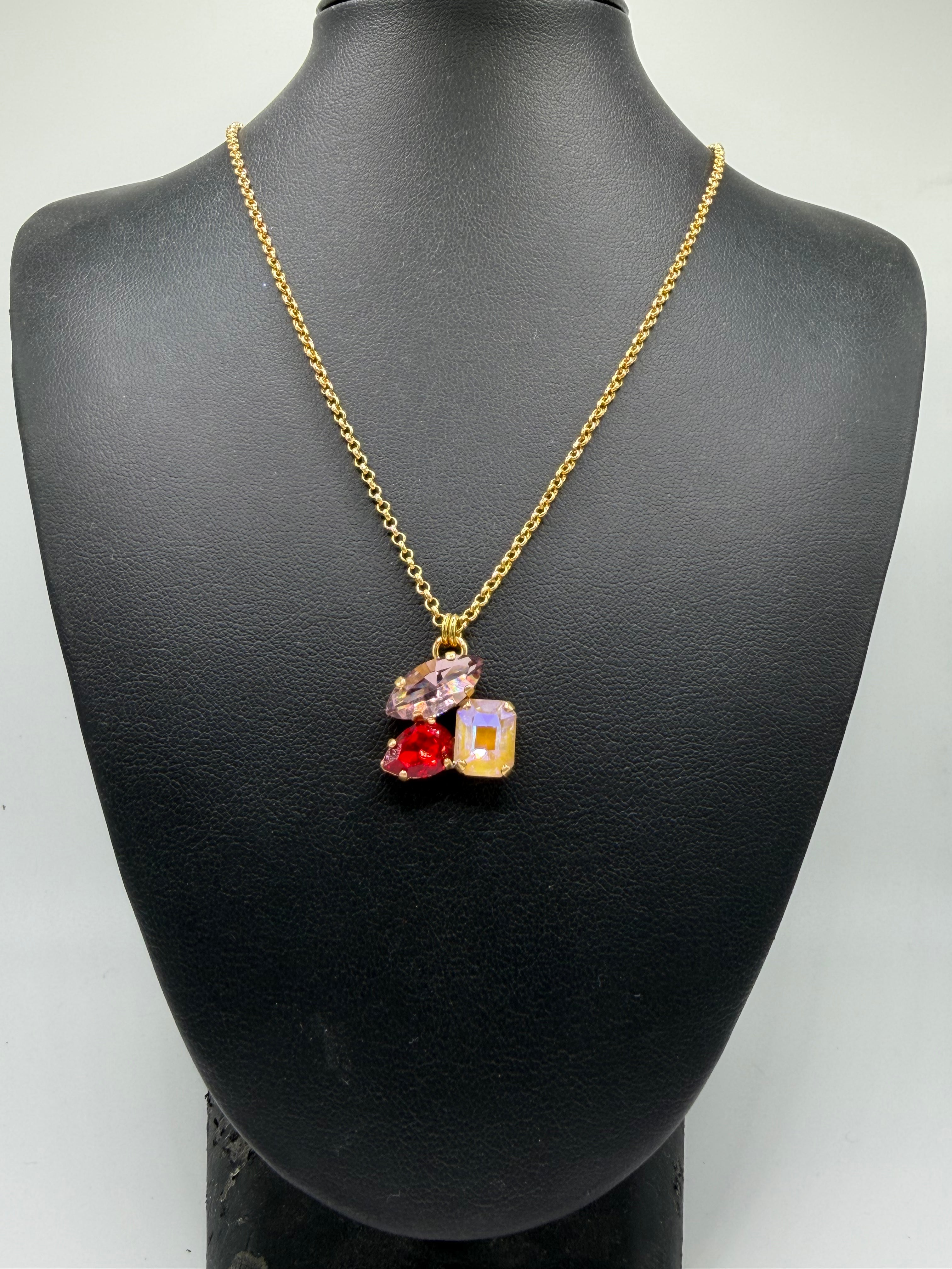 Collana Sovrastante