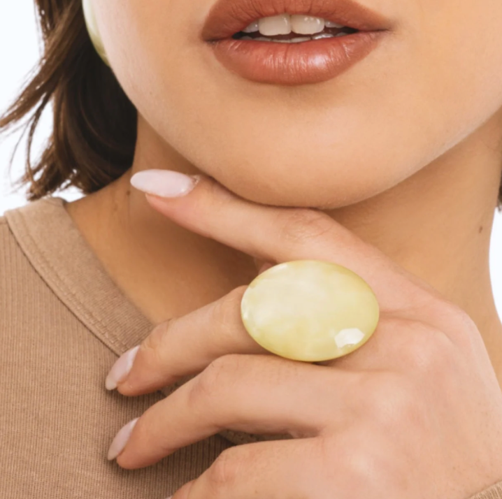 Anello Ovale Verde Lime