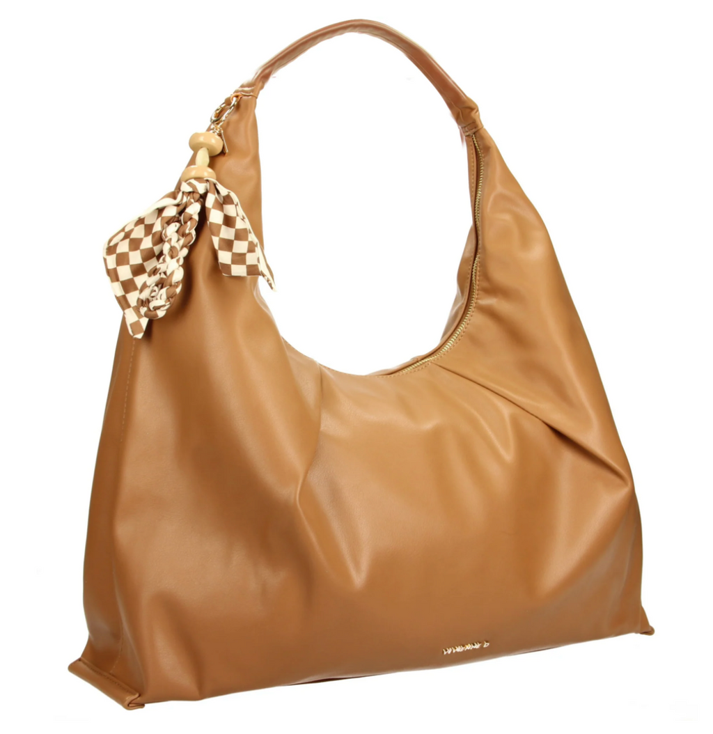 Shopper Carrie Bloom